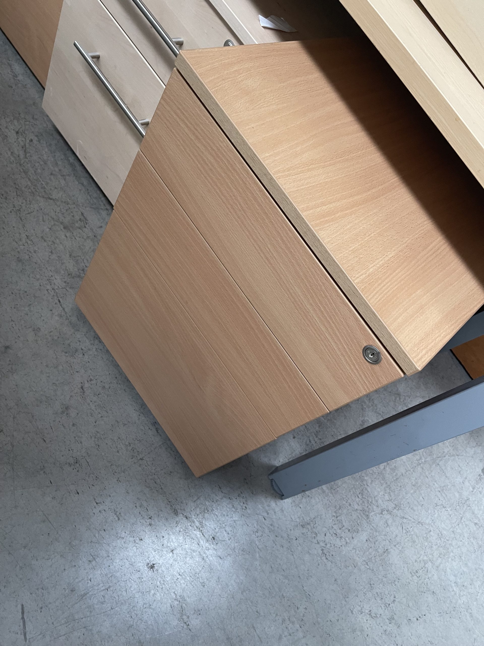 3 drawer pedestal