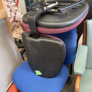 Cantilever base meeting chair – Red – 1