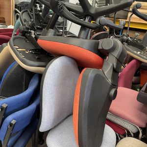 Operator chair – Swivel and Cantilever Base