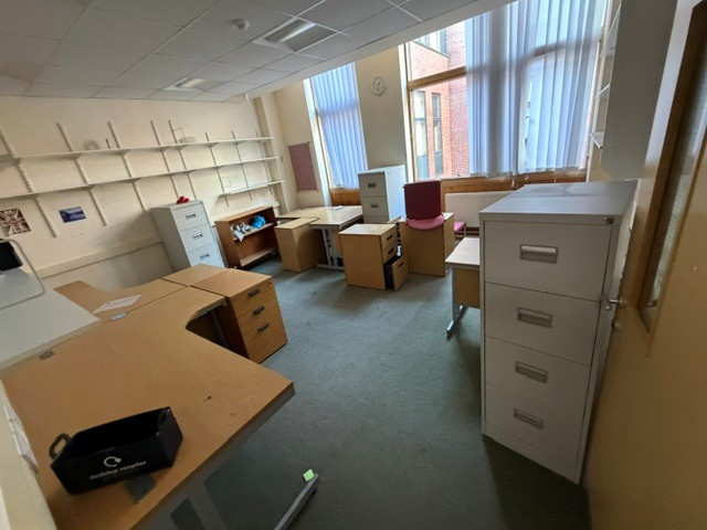 Radius Desks , pedestals and filing cabinets